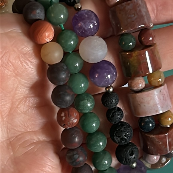 4 Piece Collection Amethyst Jasper Agate Multi Gemstone Bead Stretch Bracelets - Picture 8 of 9